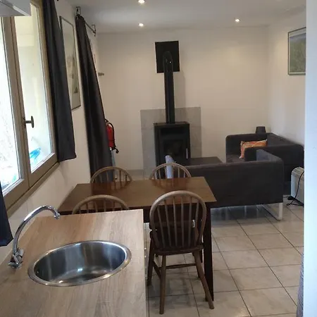 Le Paradou Camping & Gites *