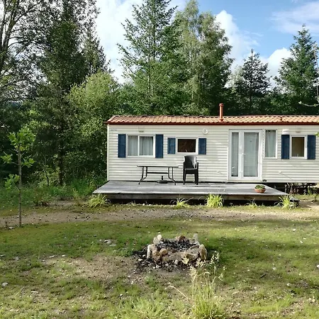 Le Paradou Camping & Gites 캠프장 Saint-Priest-la-Prugne