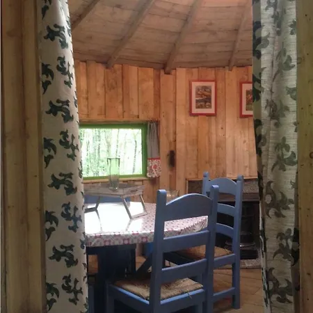Le Paradou Camping & Gites * Saint-Priest-la-Prugne