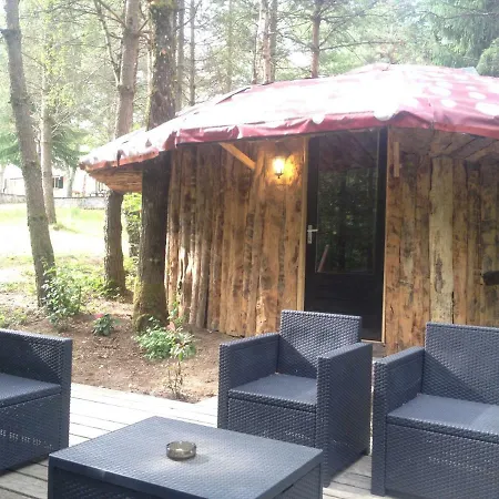 Le Paradou Camping & Gites 캠프장 Saint-Priest-la-Prugne
