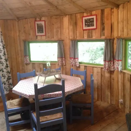Le Paradou Camping & Gites *